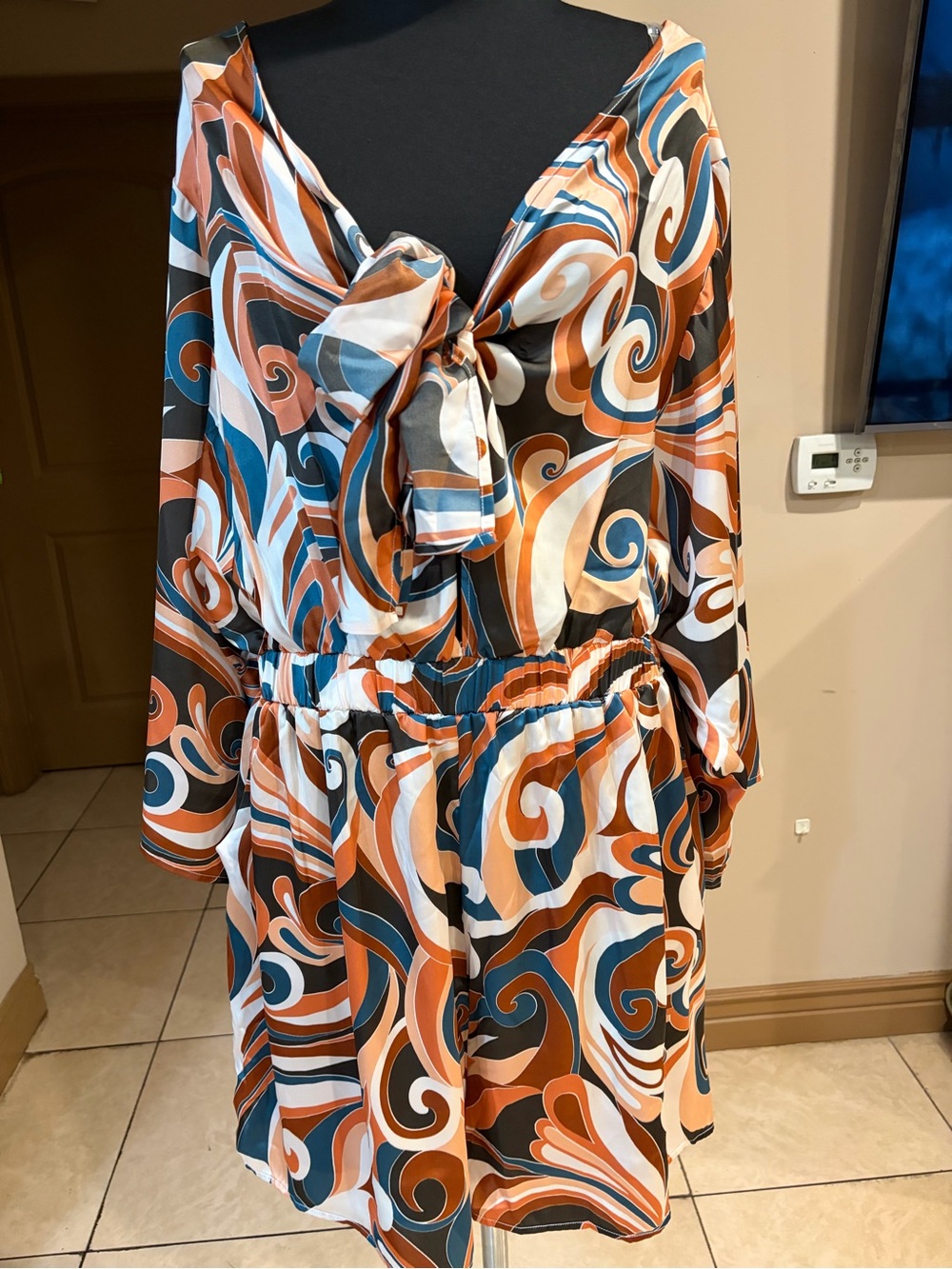 ANDREE BY UNIT Retro Swirl Long Sleeve  Roper in Teal, Rust & White